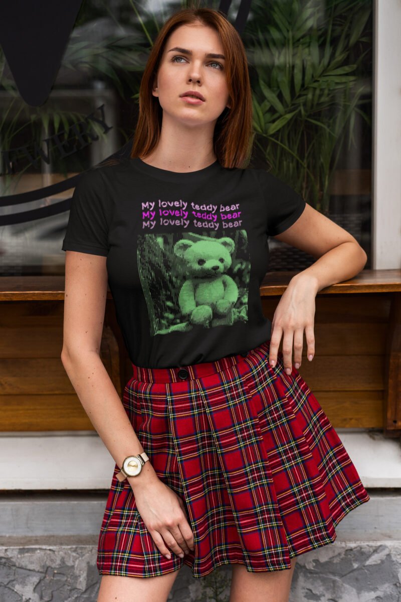 Lovely Teddy Bear Plastic Dark T-Shirt